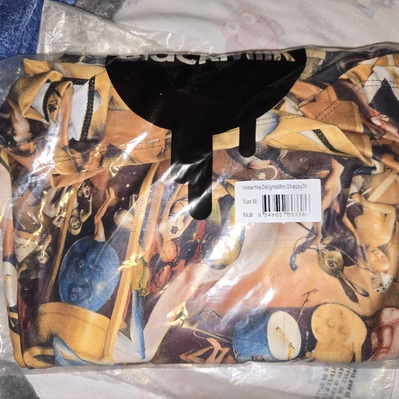 BM Garden Of Unearthly Delights Mini Strappy - Picture 2 of 2